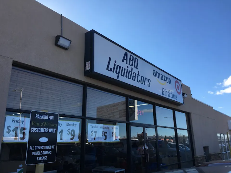 ABQ Liquidators storefront in Albuquerque, NM