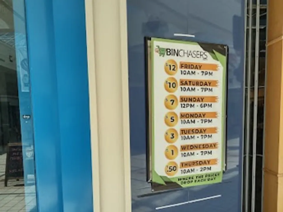 Bin Chasers - Lake Wales storefront in Lake Wales, FL
