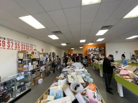Binmart Deals storefront in Ewing Township, NJ