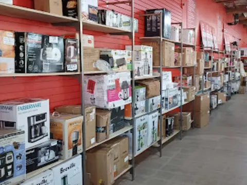 Bins & Deals storefront in El Monte, CA