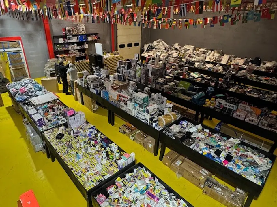 Bins Zone Waterbury storefront in Waterbury, CT