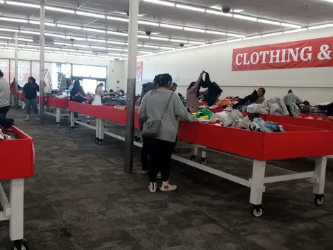 Daily Deals Liquidation Bin Store storefront in Corona, CA
