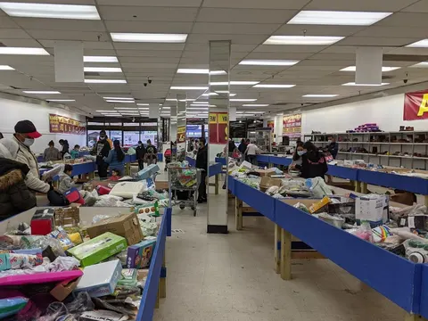 Daily Deals Liquidation storefront in Jersey City, NJ