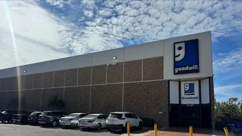 Goodwill Bargain Barn - Sarasota storefront in Sarasota, FL