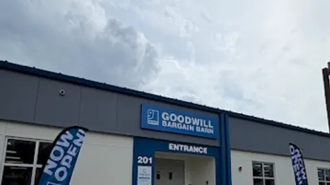 Goodwill Bargain Barn - Venice storefront in Venice, FL