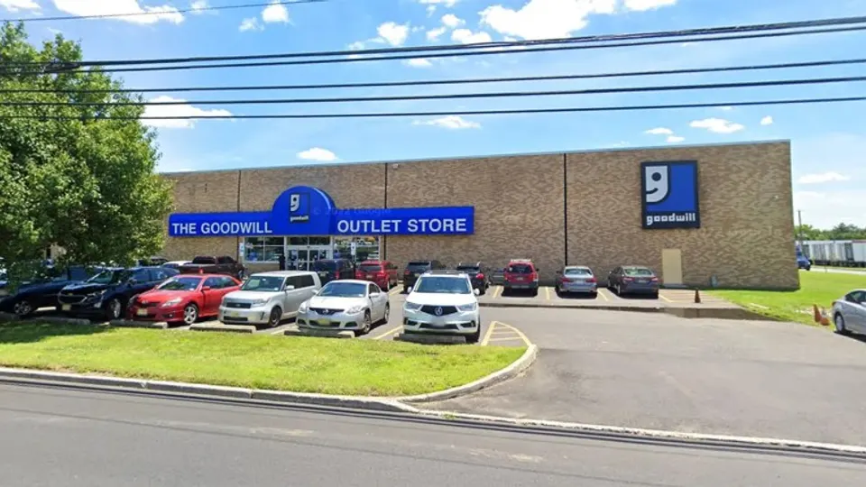 Goodwill Outlet Bellmawr storefront in Bellmawr, NJ