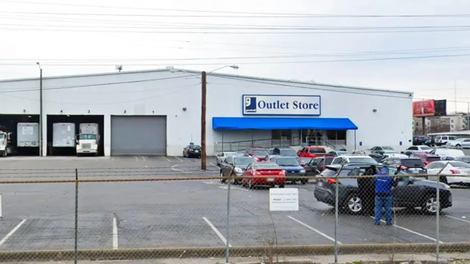Goodwill Outlet Berry Hill storefront in Berry Hill, TN