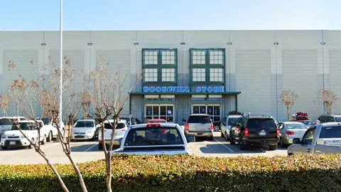 Goodwill Outlet Dallas storefront in Dallas, TX
