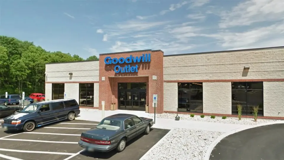 Goodwill Outlet Dayton storefront in Dayton, OH