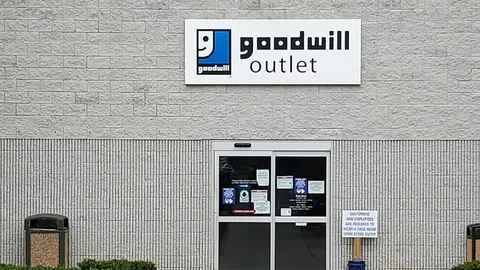 Goodwill Outlet Grandville storefront in Grandville, MI