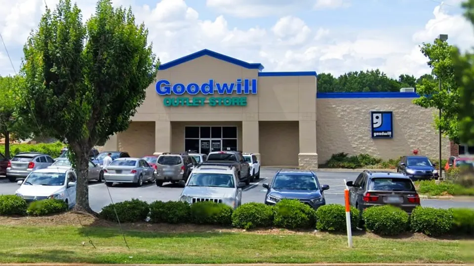 Goodwill Outlet Greenville storefront in Greenville, SC