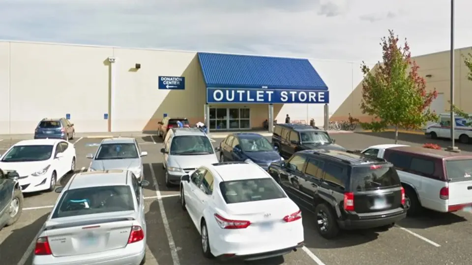 Goodwill Outlet Hillsboro storefront in Hillsboro, OR