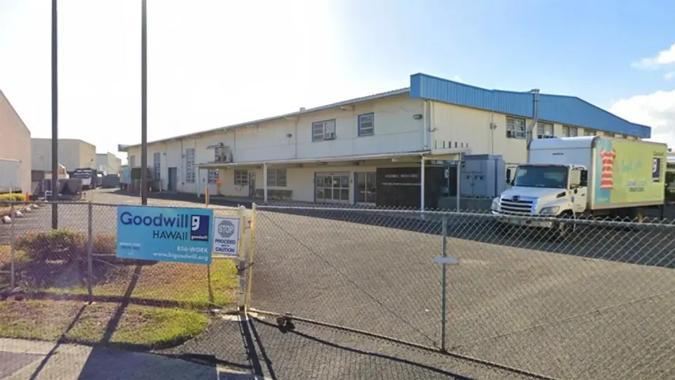 Goodwill Outlet Honolulu storefront in Honolulu, HI