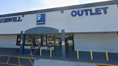 Goodwill Outlet Orlando (Pine Hills Outlet) storefront in Orlando, FL