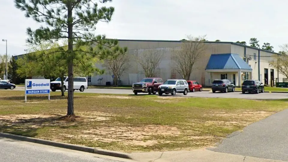 Goodwill Outlet Pensacola storefront in Pensacola, FL
