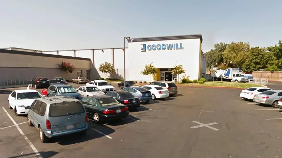 Goodwill Outlet Sacramento - Date Ave storefront in Sacramento, CA