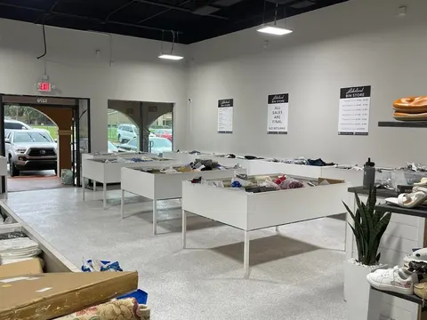 Miami Bins liquidation store storefront in Hialeah, FL