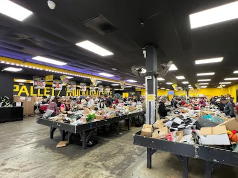 Treasure Hunt Liquidators Bin Mega Store storefront in Raleigh, NC